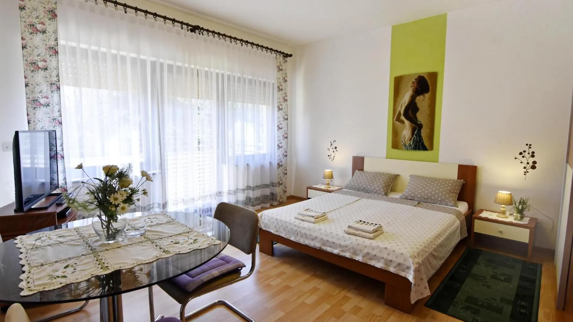 Apartments With A Parking Space Umag - 22482 Croatia